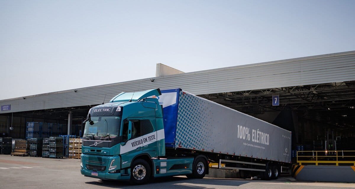 Portal da Produtividade - Volvo aposta em caminhões elétricos na cadeia de suprimentos